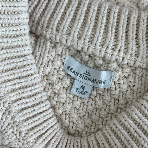 L.L. Bean Cream 100% Cotton Cable Knit Sweater‎ Size Medium RUNS SMALL - Picture 4 of 7